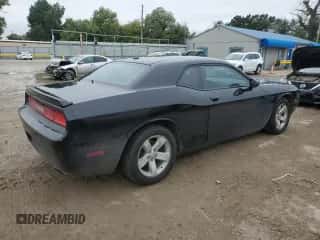 2011 Dodge Challenger with VIN 2B3CJ4DG4BH604305, listed as a Copart auction lot 81906415 with 219,772 mi miles and Salvage title. Bid and sale history available at DreamBid. Image 3.