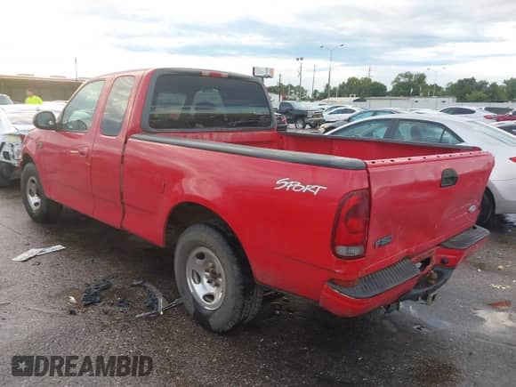 2001 Ford F-150 XL с VIN 1FTZX17291NB47096, выставлен на аукционе IAAI как лот 42669647 с пробегом Не указан миль и . История ставок и продаж доступна на DreamBid. Изображение 3.