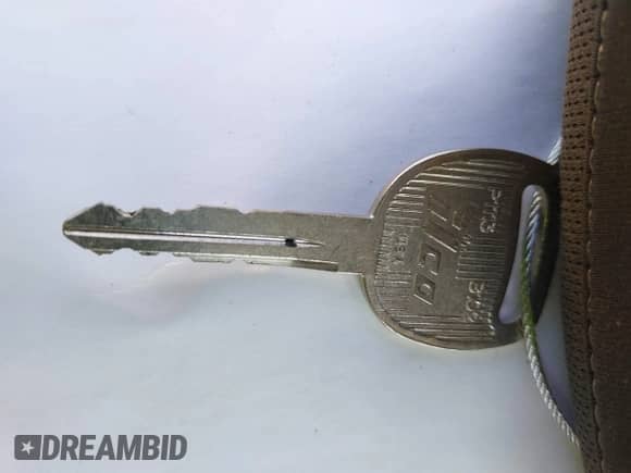 1999 Chevrolet Suburban с VIN 1GNFK16R2XJ491229, выставлен на аукционе IAAI как лот 43294058 с пробегом 318 485 миль миль и . История ставок и продаж доступна на DreamBid. Изображение 11.
