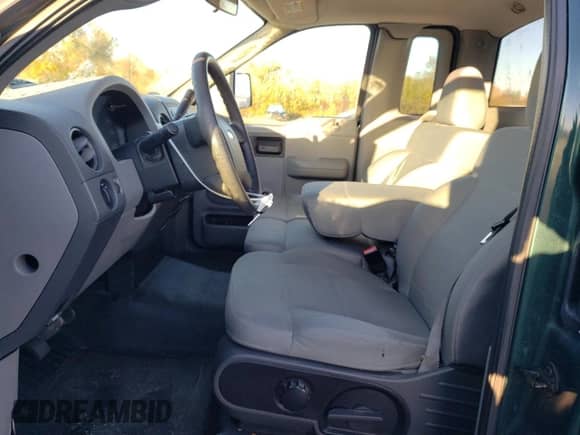 2007 Ford F-150 XL с VIN 1FTRF12257KD28586, выставлен на аукционе Copart как лот 89715805 с пробегом 112 200 миль миль и Списание • Salvage title. История ставок и продаж доступна на DreamBid. Изображение 7.