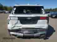 2025 Chevrolet Traverse AWD LT с VIN 1GNEVGRS3SJ186433, выставлен на аукционе Copart как лот 70370095 с пробегом 10 666 миль миль и Списание • Salvage title. История ставок и продаж доступна на DreamBid. Изображение 6.