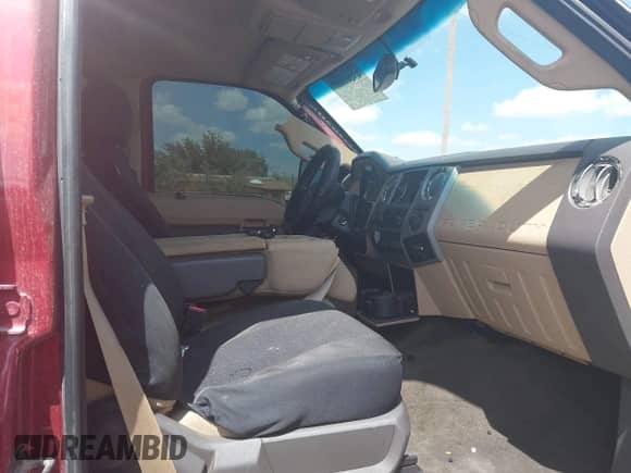 2016 Ford F-250 Lariat z VIN 1FT7W2BT1GEB23321, wystawiony jako IAAI lot #43201087 z przebiegiem 169 244 mil mil oraz . Historia ofert i sprzedaży dostępna na DreamBid. Obrazek 5.