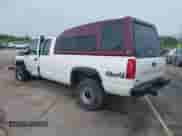 1999 Chevrolet Silverado 2500 with VIN 1GCGK29R2XF020473, listed as a IAAI auction lot 42787534 with 121,205 mi miles and . Bid and sale history available at DreamBid. Image 3.