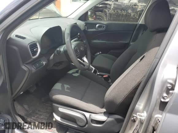 2024 Hyundai Venue SE with VIN KMHRB8A37RU324301, listed as a Copart auction lot 66106605 with 19,024 mi miles and Salvage title. Bid and sale history available at DreamBid. Image 7.