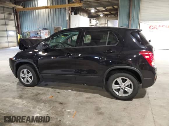 2022 Chevrolet Trax LS z VIN KL7CJNSM5NB550861, wystawiony jako Copart lot #70460675 z przebiegiem 31 706 mil mil oraz Szkoda całkowita • Salvage title. Historia ofert i sprzedaży dostępna na DreamBid. Obrazek 2.