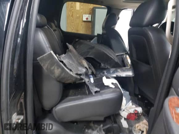2013 Chevrolet Avalanche LT with VIN 3GNTKFE77DG289421, listed as a Copart auction lot 68448485 with Not provided miles and Clean title. Bid and sale history available at DreamBid. Image 10.