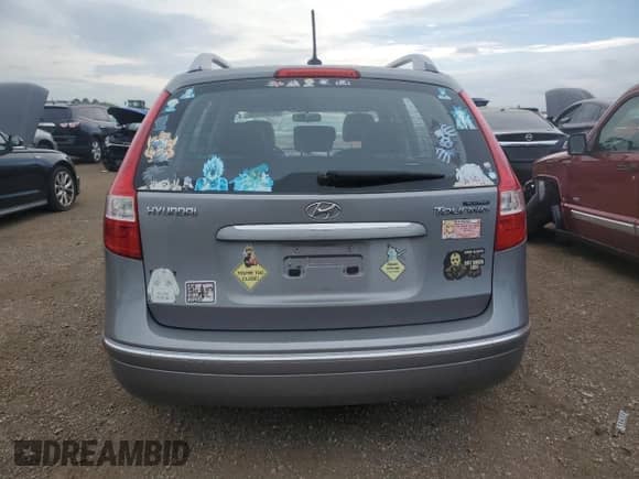 2012 Hyundai Elantra GLS z VIN KMHDC8AE3CU131465, wystawiony jako Copart lot #66105375 z przebiegiem 160 621 mil mil oraz Szkoda całkowita • Salvage title. Historia ofert i sprzedaży dostępna na DreamBid. Obrazek 6.