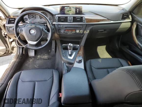 2015 BMW 3 Series 328i с VIN WBA3C1G55FNR50164, выставлен на аукционе Copart как лот 58870725 с пробегом 116 549 миль миль и Списание • Salvage title. История ставок и продаж доступна на DreamBid. Изображение 8.