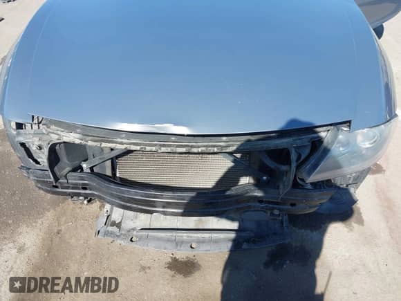 2007 BMW Z4 3.0i с VIN 4USBU33567LW70595, выставлен на аукционе IAAI как лот 41680666 с пробегом 89 840 миль миль и . История ставок и продаж доступна на DreamBid. Изображение 6.