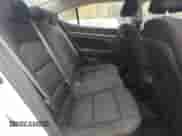 2018 Hyundai Elantra SEL z VIN 5NPD84LF4JH220280, wystawiony jako Copart lot #90307155 z przebiegiem 137 556 mil mil oraz Czysty tytuł • Clean title. Historia ofert i sprzedaży dostępna na DreamBid. Obrazek 10.