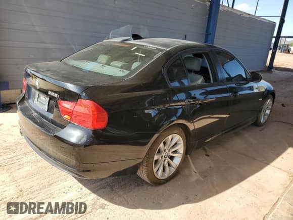 2011 BMW 3 Series 328i with VIN WBAPH5G54BNM75188, listed as a Copart auction lot 82543115 with 153,370 mi miles and Clean title. Bid and sale history available at DreamBid. Image 3.