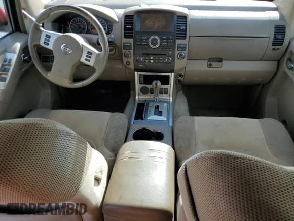 2008 Nissan Pathfinder SE с VIN 5N1AR18U28C645150, выставлен на аукционе Copart как лот 86338155 с пробегом 198 867 миль миль и Чистый • Clean title. История ставок и продаж доступна на DreamBid. Изображение 8.