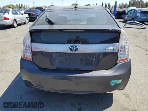 2015 Toyota Prius Advanced z VIN JTDKN3DP0F3073296, wystawiony jako Copart lot #66462785 z przebiegiem 219 721 mil mil oraz Czysty tytuł • Clean title. Historia ofert i sprzedaży dostępna na DreamBid. Obrazek 6.