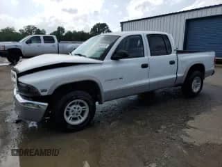 2000 Dodge Dakota Sport with VIN 1B7GL2AN1YS763396, listed as a Copart auction lot 55261515 with 132,660 mi miles and Salvage title. Bid and sale history available at DreamBid. Image 1.