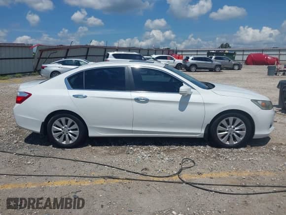 2014 Honda Accord EX-L with VIN 1HGCR2F85EA154590, listed as a IAAI auction lot 42982236 with 146,216 mi miles and . Bid and sale history available at DreamBid. Image 13.