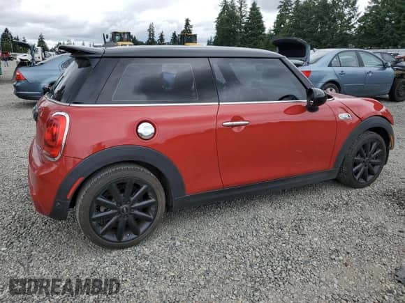 2017 MINI Hardtop Cooper S with VIN WMWXP7C5XH2A44825, listed as a Copart auction lot 62732485 with 110,393 mi miles and Salvage title. Bid and sale history available at DreamBid. Image 3.