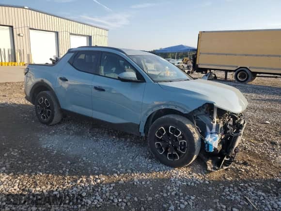 2024 Hyundai Santa Cruz SEL with VIN 5NTJCDDE7RH113101, listed as a Copart auction lot 80550655 with 10,317 mi miles and Salvage title. Bid and sale history available at DreamBid. Image 4.