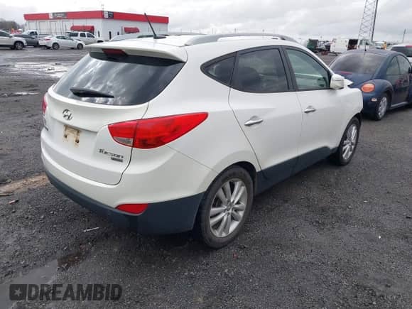 2012 Hyundai Tucson GLS с VIN KM8JU3ACXCU482729, выставлен на аукционе IAAI как лот 41716015 с пробегом 176 668 миль миль и . История ставок и продаж доступна на DreamBid. Изображение 4.