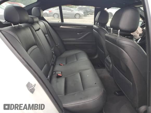 2014 BMW 5 Series 535d xDrive с VIN WBAFV3C5XEDZ33339, выставлен на аукционе Copart как лот 62984935 с пробегом 148 039 миль миль и На запчасти • Non repairable. История ставок и продаж доступна на DreamBid. Изображение 10.