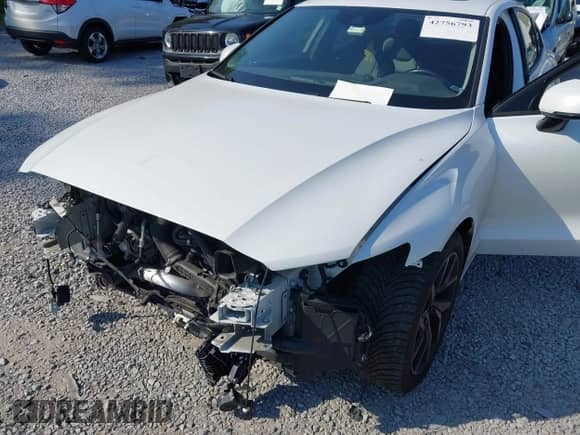 2020 Volvo S60 Momentum with VIN 7JRA22TKXLG060761, listed as a IAAI auction lot 42756793 with 75,361 mi miles and . Bid and sale history available at DreamBid. Image 6.