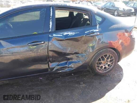 2014 Dodge Dart SE with VIN 1C3CDFAA5ED902109, listed as a IAAI auction lot 41589391 with 164,902 mi miles and . Bid and sale history available at DreamBid. Image 6.