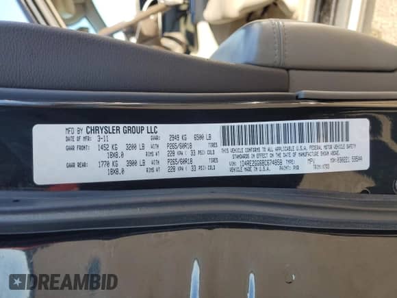 2011 Dodge Durango Express z VIN 1D4RE2GG6BC674858, wystawiony jako Copart lot #85921105 z przebiegiem 62 000 mil mil oraz Czysty tytuł • Clean title. Historia ofert i sprzedaży dostępna na DreamBid. Obrazek 13.