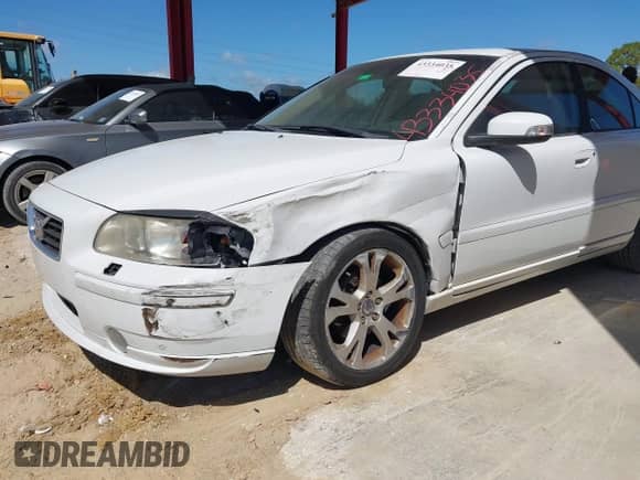 2009 Volvo S60 2.5T с VIN YV1RS592892737820, выставлен на аукционе IAAI как лот 43334035 с пробегом 177 136 миль миль и . История ставок и продаж доступна на DreamBid. Изображение 6.