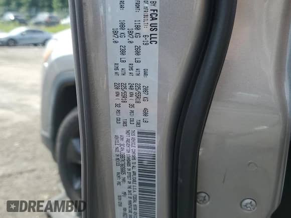 2019 Jeep Compass Latitude с VIN 3C4NJDBB7KT826665, выставлен на аукционе Copart как лот 65125855 с пробегом 68 488 миль миль и Списание • Salvage title. История ставок и продаж доступна на DreamBid. Изображение 13.