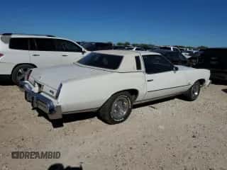1974 Chevrolet Monte Carlo z VIN 1H57H4R75663, wystawiony jako Copart lot #81492924 z przebiegiem 90 431 mil mil oraz Czysty tytuł • Clean title. Historia ofert i sprzedaży dostępna na DreamBid. Obrazek 3.