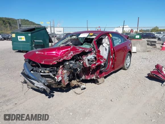 2014 Chevrolet Cruze 1LT z VIN 1G1PC5SB8E7463125, wystawiony jako IAAI lot #43440310 z przebiegiem 82 213 mil mil oraz . Historia ofert i sprzedaży dostępna na DreamBid. Obrazek 2.