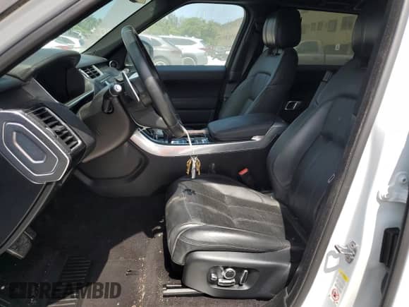 2019 Land Rover Range Rover Sport HSE Dynamic with VIN SALWV2SV0KA842083, listed as a Copart auction lot 57614165 with 57,075 mi miles and Clean title. Bid and sale history available at DreamBid. Image 7.