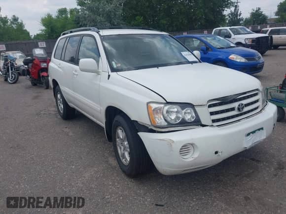 2003 Toyota Highlander с VIN JTEHF21A930145946, выставлен на аукционе IAAI как лот 42628408 с пробегом 221 538 миль миль и . История ставок и продаж доступна на DreamBid. Изображение 1.