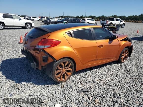 2013 Hyundai Veloster w/Black Int z VIN KMHTC6AD2DU156852, wystawiony jako Copart lot #82449685 z przebiegiem 106 546 mil mil oraz Czysty tytuł • Clean title. Historia ofert i sprzedaży dostępna na DreamBid. Obrazek 3.
