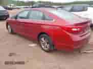 2016 Hyundai Sonata SE z VIN 5NPE24AF0GH389763, wystawiony jako IAAI lot #43388581 z przebiegiem 80 628 mil mil oraz . Historia ofert i sprzedaży dostępna na DreamBid. Obrazek 3.