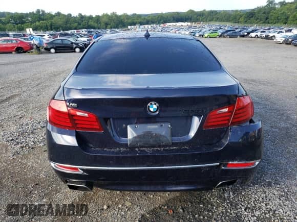 2016 BMW 5 Series 550i z VIN WBAKN9C58GD961998, wystawiony jako Copart lot #63638125 z przebiegiem 117 052 mil mil oraz Szkoda całkowita • Salvage title. Historia ofert i sprzedaży dostępna na DreamBid. Obrazek 6.