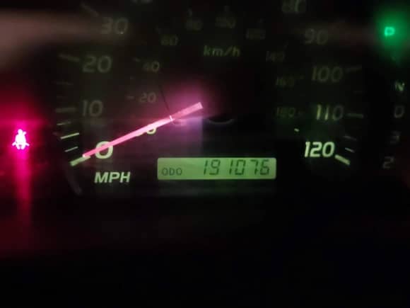 2006 Toyota Tundra SR5 z VIN 5TBET34186S536033, wystawiony jako IAAI lot #43427743 z przebiegiem 191 076 mil mil oraz . Historia ofert i sprzedaży dostępna na DreamBid. Obrazek 7.