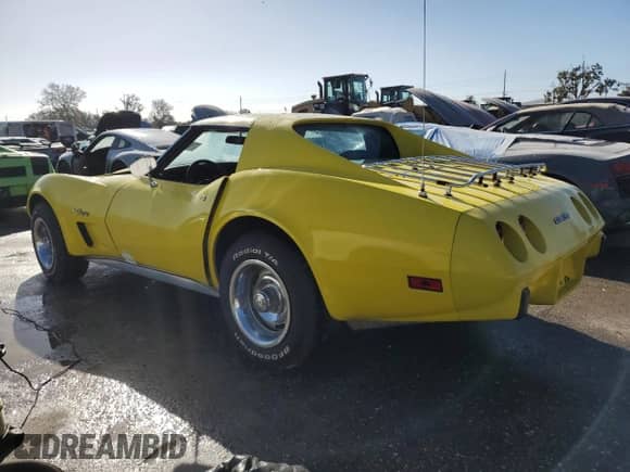 1976 Chevrolet Corvette с VIN 1Z37L6S435024, выставлен на аукционе Copart как лот 74694174 с пробегом 76 512 миль миль и На запчасти • Non repairable. История ставок и продаж доступна на DreamBid. Изображение 2.