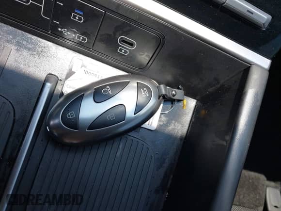 2025 Hyundai Santa Fe SE с VIN 5NMP14GLXSH135170, выставлен на аукционе IAAI как лот 42654631 с пробегом 3 881 миль миль и . История ставок и продаж доступна на DreamBid. Изображение 11.