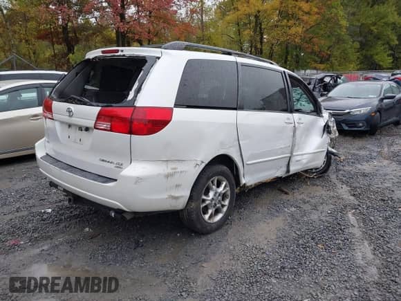 2005 Toyota Sienna XLE z VIN 5TDBA22C75S049144, wystawiony jako IAAI lot #43429129 z przebiegiem 229 393 mil mil oraz . Historia ofert i sprzedaży dostępna na DreamBid. Obrazek 4.
