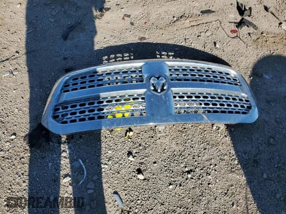 2018 Ram 1500 Laramie z VIN 1C6RR7NT4JS180492, wystawiony jako Copart lot #70473225 z przebiegiem Nie podano mil oraz Szkoda całkowita • Salvage title. Historia ofert i sprzedaży dostępna na DreamBid. Obrazek 12.