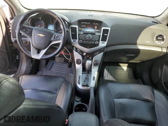 2013 Chevrolet Cruze 2LT с VIN 1G1PE5SB4D7121180, выставлен на аукционе Copart как лот 65310255 с пробегом 141 984 миль миль и Списание • Salvage title. История ставок и продаж доступна на DreamBid. Изображение 8.