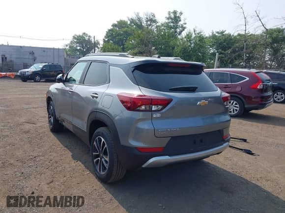 2025 Chevrolet TrailBlazer LT с VIN KL79MRSL8SB088050, выставлен на аукционе IAAI как лот 42907891 с пробегом 2 234 миль миль и . История ставок и продаж доступна на DreamBid. Изображение 3.