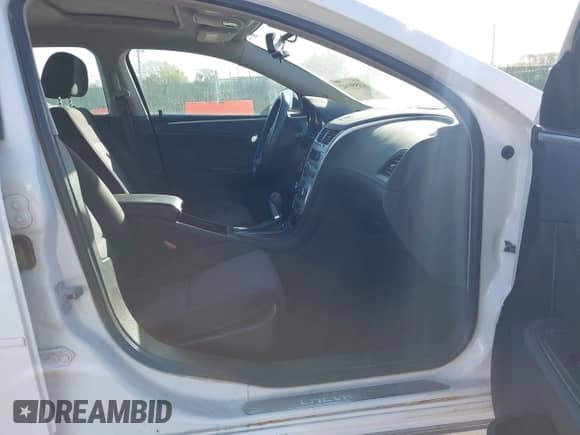 2008 Chevrolet Malibu 1LT с VIN 1G1ZH57B284218488, выставлен на аукционе IAAI как лот 43500142 с пробегом 236 924 миль миль и . История ставок и продаж доступна на DreamBid. Изображение 5.