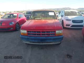 1993 Dodge Dakota S z VIN 1B7FL26X0PS210033, wystawiony jako IAAI lot #43560677 z przebiegiem 248 290 mil mil oraz . Historia ofert i sprzedaży dostępna na DreamBid. Obrazek 6.