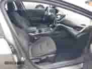 2017 Chevrolet Volt LT z VIN 1G1RA6S56HU119507, wystawiony jako IAAI lot #43145579 z przebiegiem 101 560 mil mil oraz . Historia ofert i sprzedaży dostępna na DreamBid. Obrazek 5.