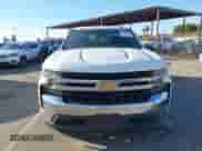 2020 Chevrolet Silverado 1500 LT z VIN 3GCPYDEKXLG253223, wystawiony jako IAAI lot #43412980 z przebiegiem 109 230 mil mil oraz . Historia ofert i sprzedaży dostępna na DreamBid. Obrazek 12.