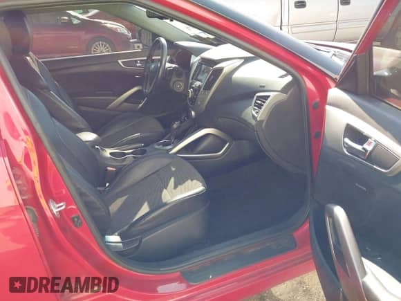 2014 Hyundai Veloster с VIN KMHTC6AD3EU199372, выставлен на аукционе IAAI как лот 43236218 с пробегом 145 635 миль миль и . История ставок и продаж доступна на DreamBid. Изображение 5.