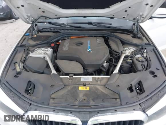 2019 BMW 5 Series 530e с VIN WBAJA9C52KB388172, выставлен на аукционе IAAI как лот 42518505 с пробегом Не указан миль и . История ставок и продаж доступна на DreamBid. Изображение 10.