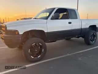 2001 Dodge 1500 с VIN 3B7HF13Z31M517146, выставлен на аукционе Copart как лот 78106704 с пробегом 145 031 миль миль и Чистый • Clean title. История ставок и продаж доступна на DreamBid. Изображение 2.