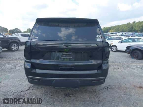 2022 Chevrolet Suburban RST с VIN 1GNSKEKD0NR343143, выставлен на аукционе IAAI как лот 42765501 с пробегом 55 236 миль миль и . История ставок и продаж доступна на DreamBid. Изображение 16.